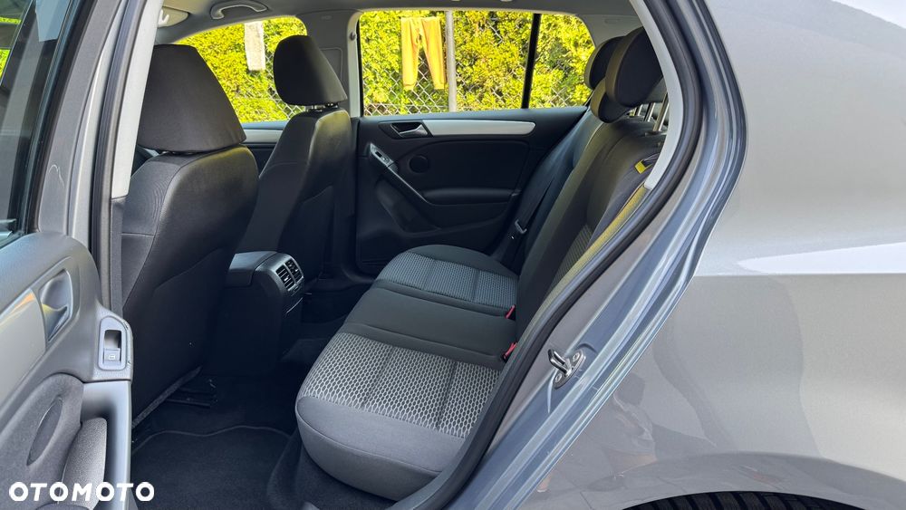 Volkswagen Golf 1.6 Comfortline - 27