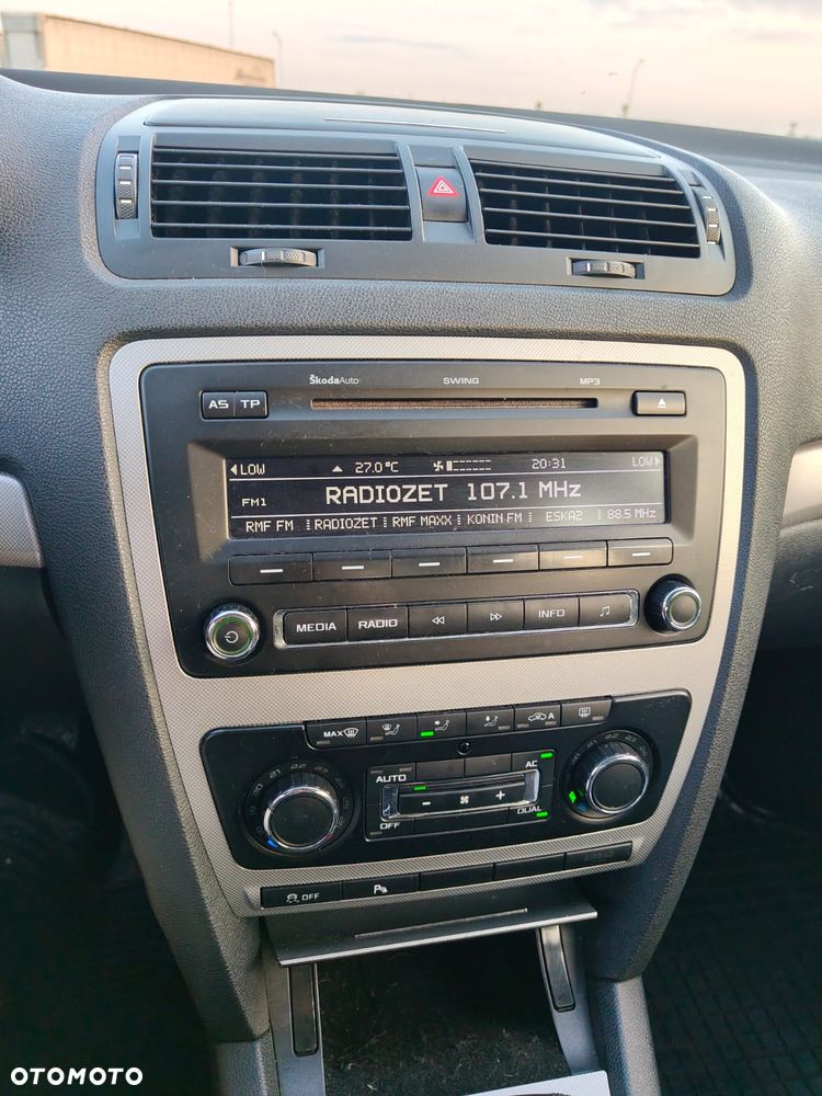 Skoda Octavia 1.8 TSI Ambiente - 2