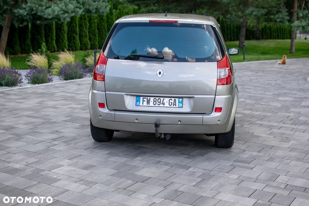 Renault Scenic - 25