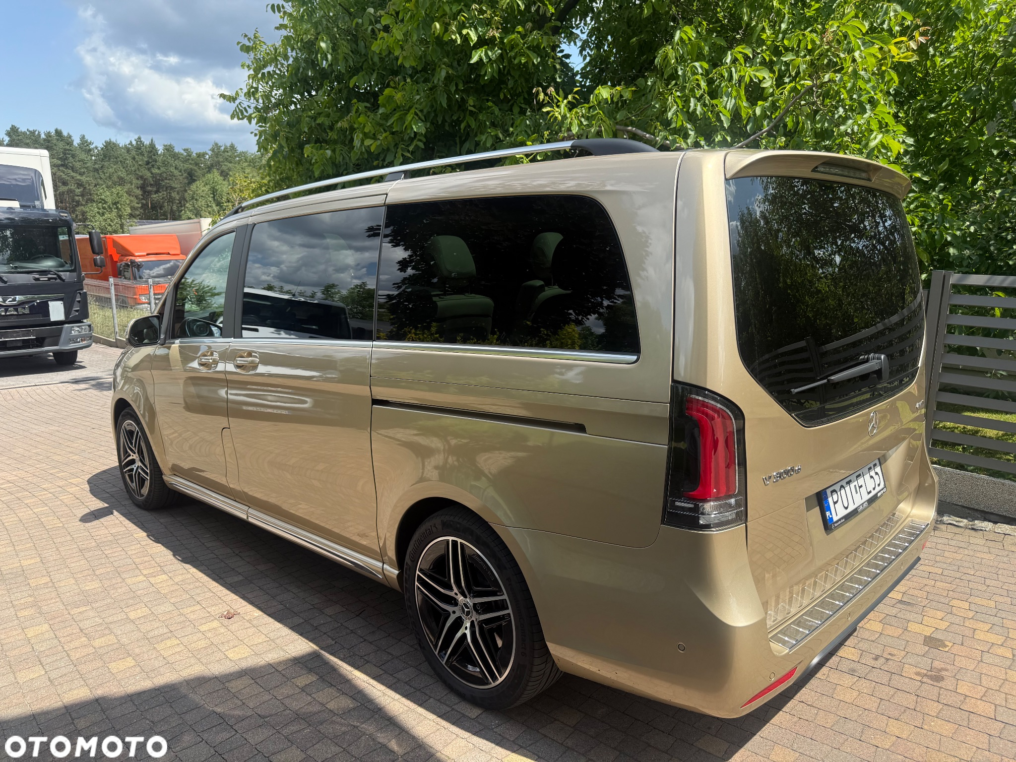 Mercedes-Benz Klasa V 300 d 4-Matic 9G-Tronic Exclusive (d³ugi) - 15