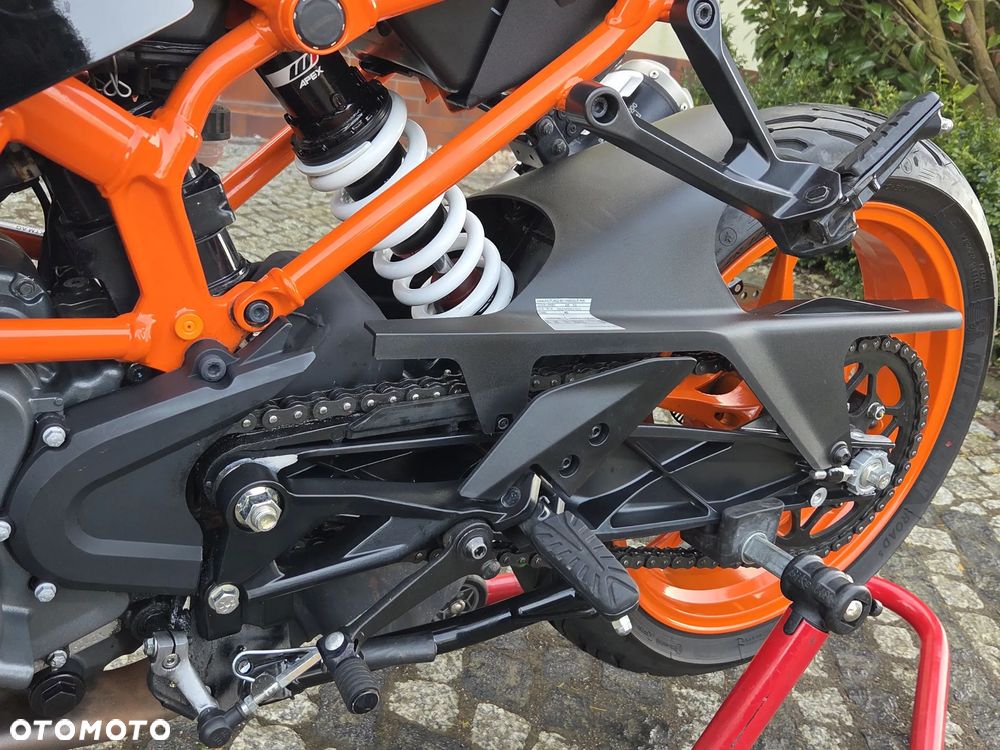 KTM RC 125 - 34