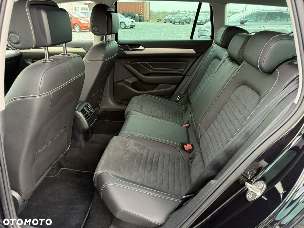 Volkswagen Passat Variant 2.0 TDI 4Mot Elegance DSG - 14