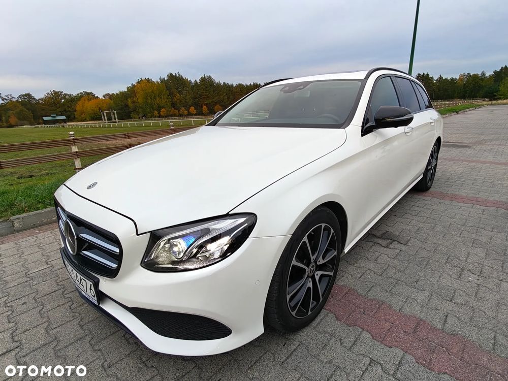 Mercedes-Benz Klasa E 300 d 9G-TRONIC - 25