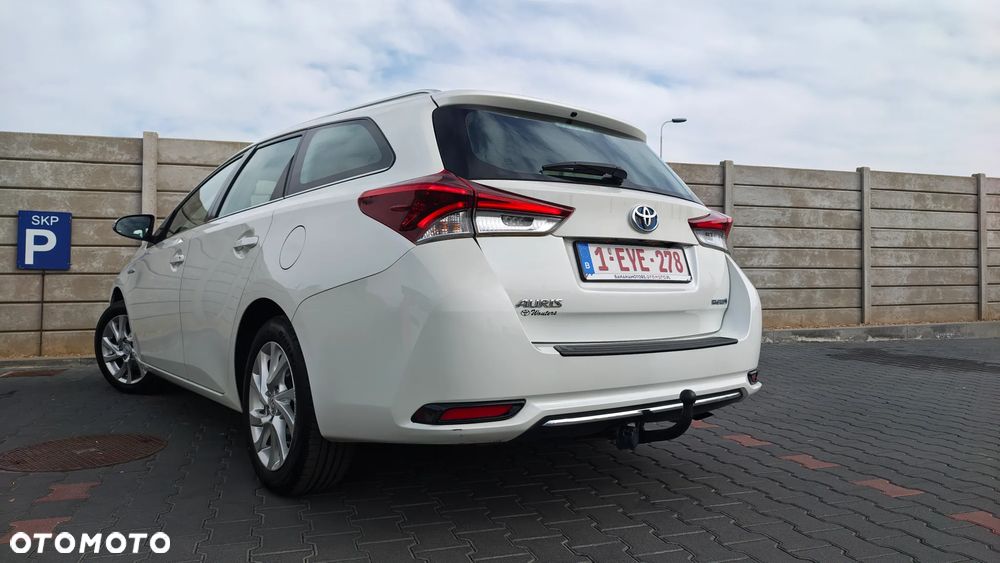 Toyota Auris 1.8 HSD Luna - 19