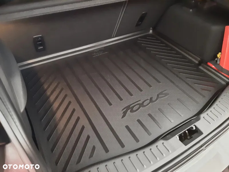 Ford Focus 2.3 EcoBoost RS - 24