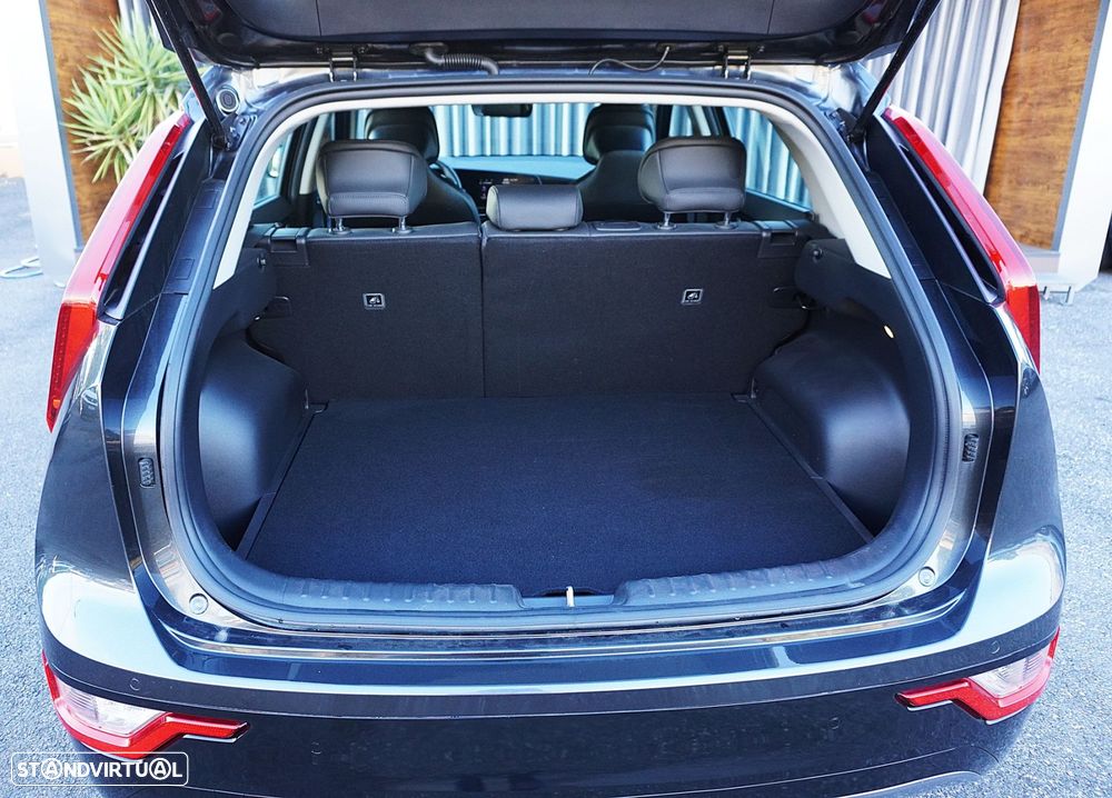 Kia Niro EV 64kWh Drive - 11