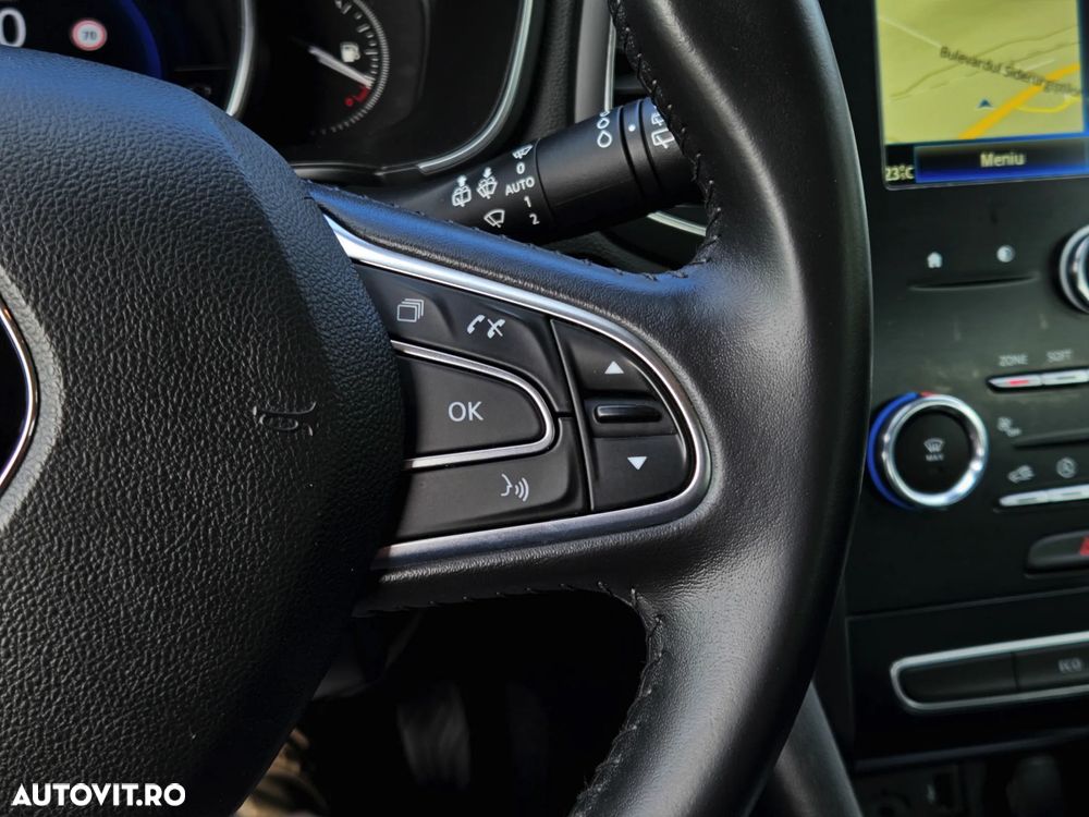 Renault Megane Blue dCi 116 Zen - 17