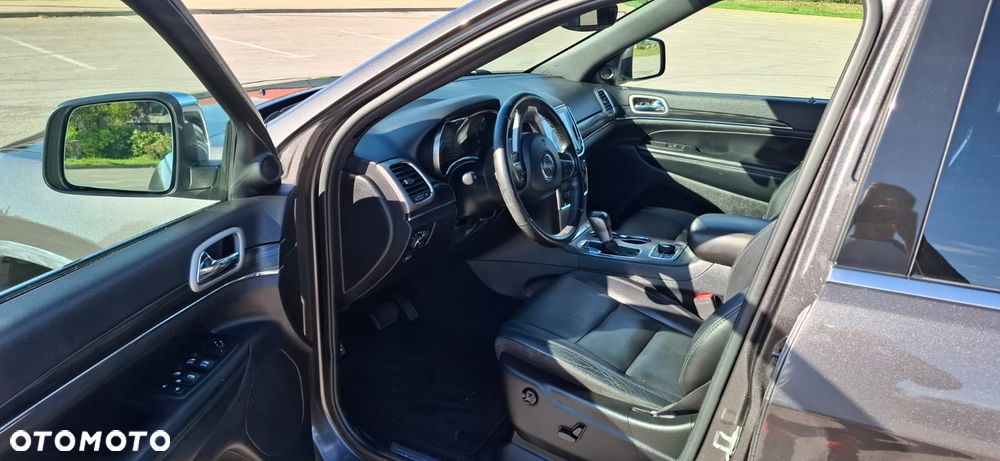 Jeep Grand Cherokee - 10