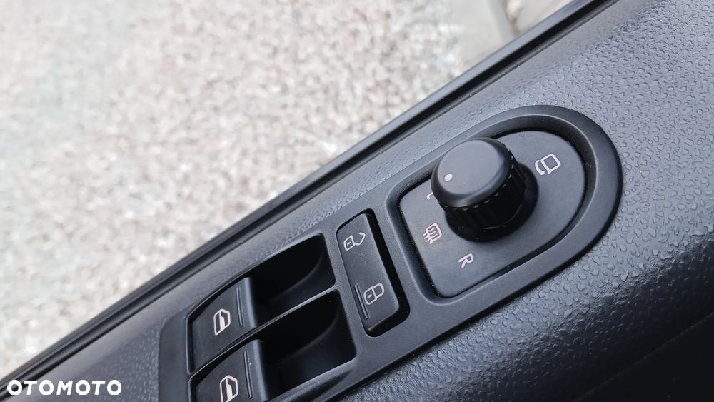 Volkswagen Transporter - 12