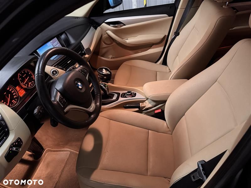 BMW X1 xDrive28i - 12