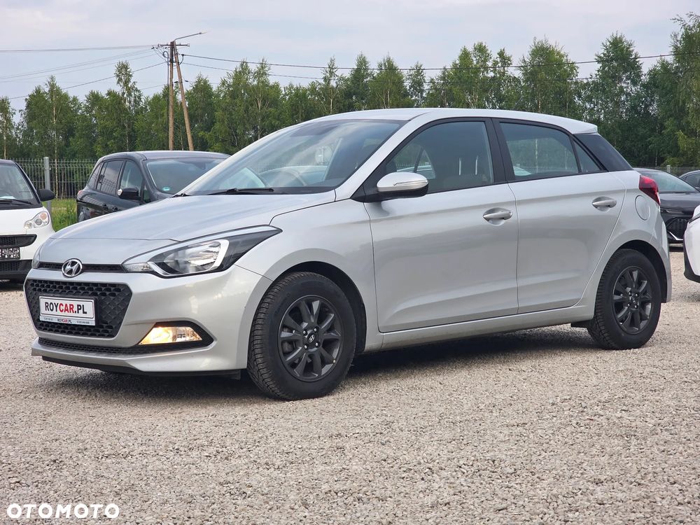 Hyundai i20 - 18