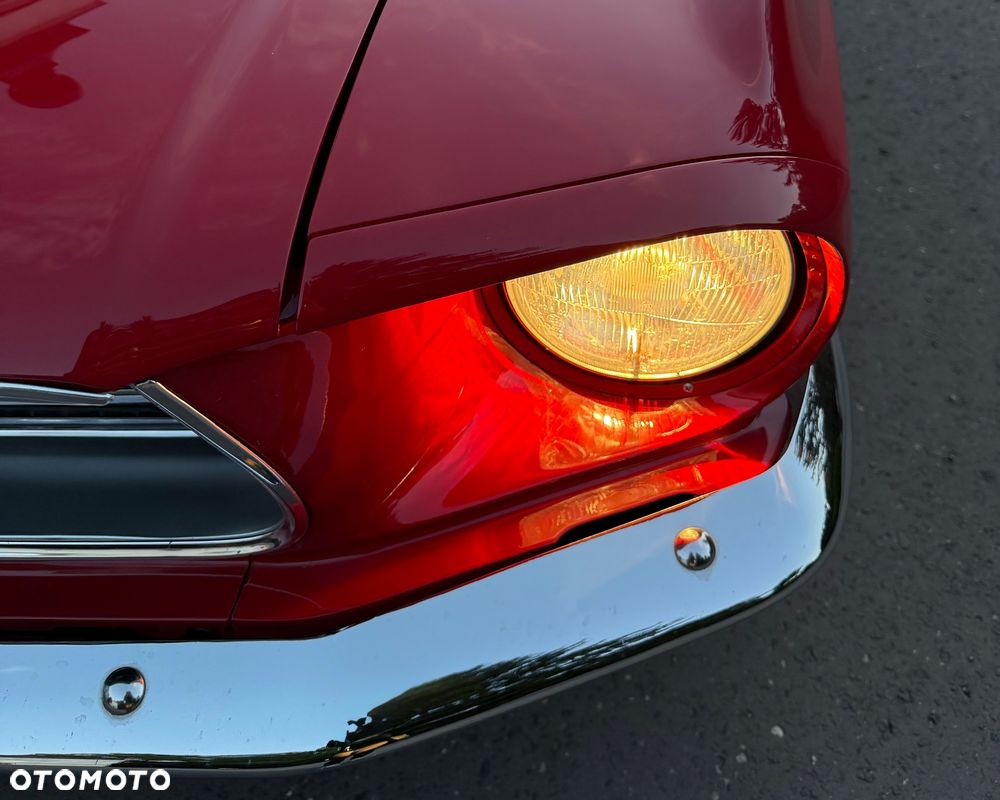 Ford Mustang - 6