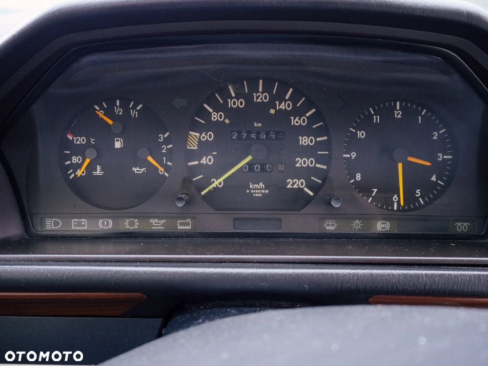 Mercedes-Benz W124 (1984-1993) - 13