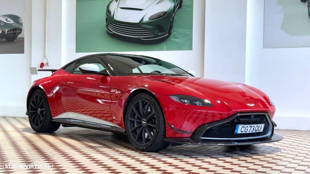 Aston Martin Vantage Coupe V8 - 1