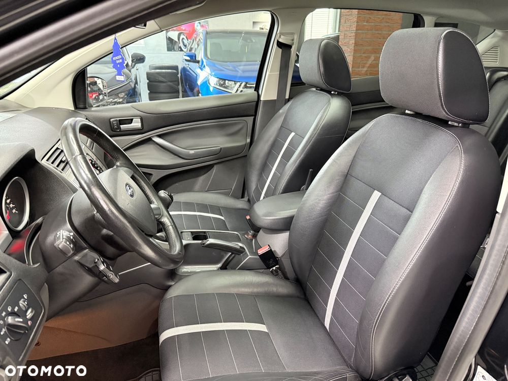 Ford Kuga 2.0 TDCi 2x4 Titanium - 17