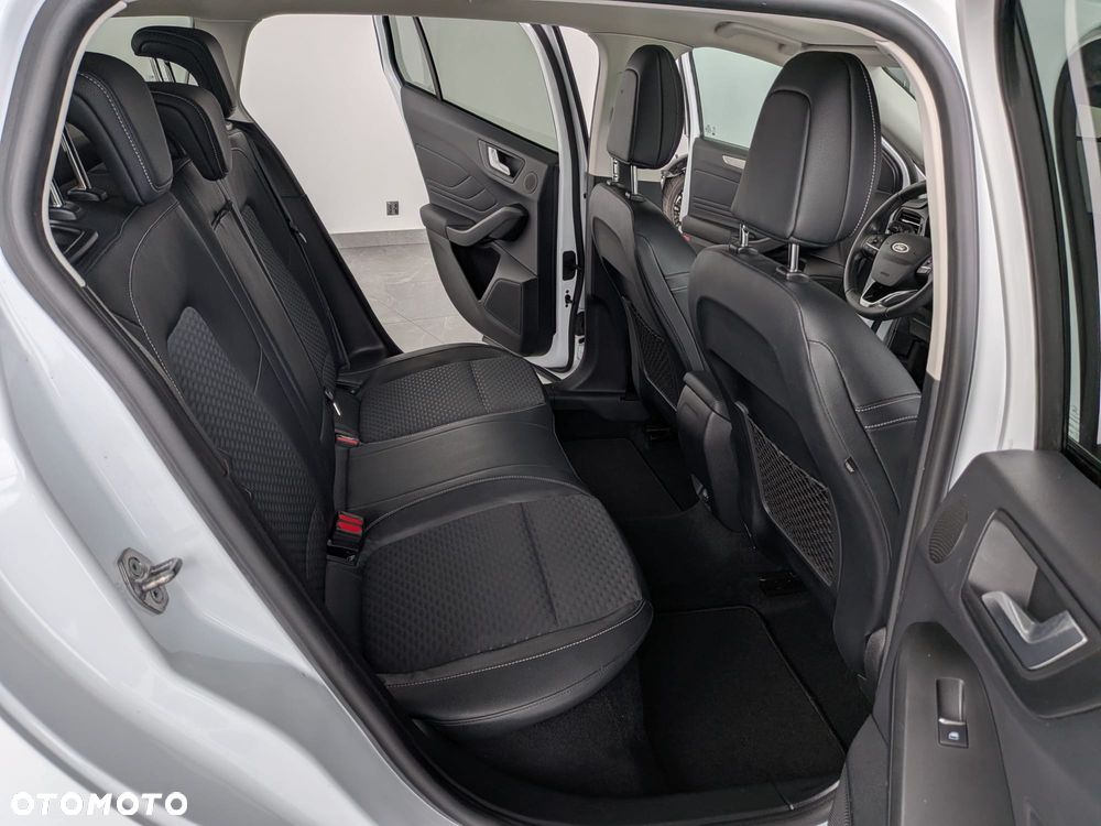 Ford Focus - 28