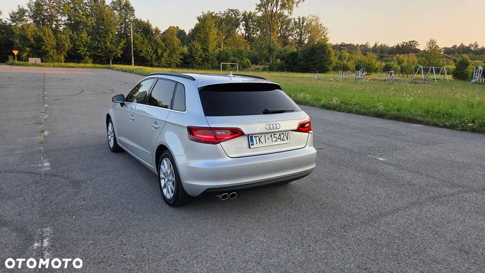 Audi A3 Sportback 2.0 TDI S line Sportpaket - 14