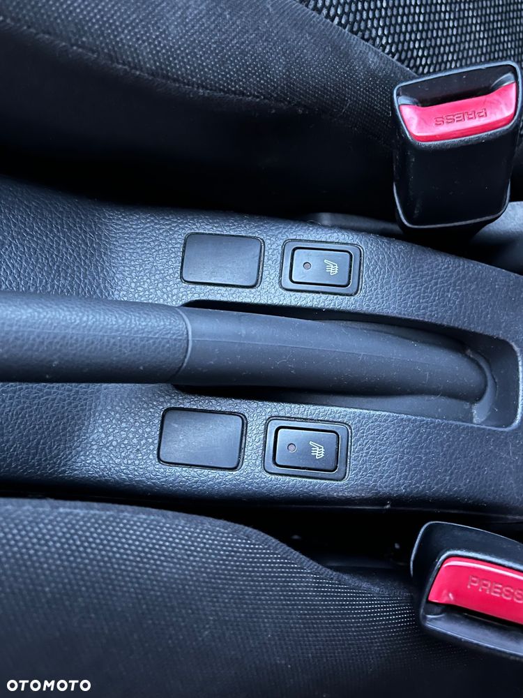Suzuki SX4 1.6 GS / Premium - 14
