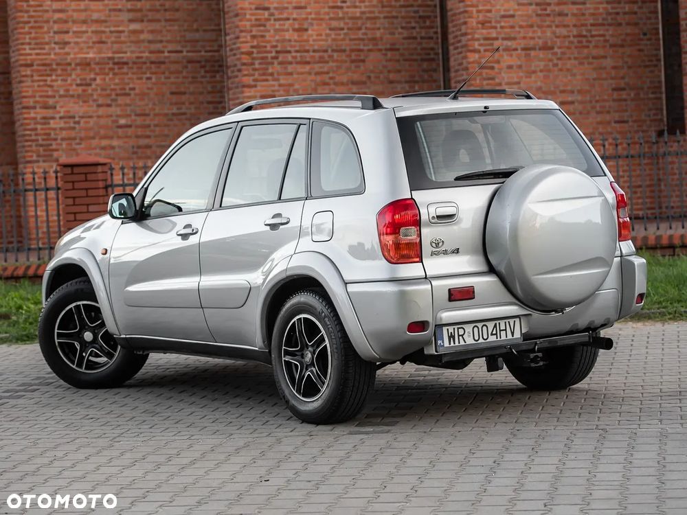 Toyota RAV4 2.0 VVT-i 4x4 - 8