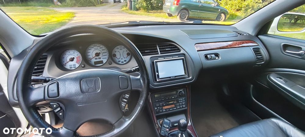 Honda Accord 2.0 LS - 8