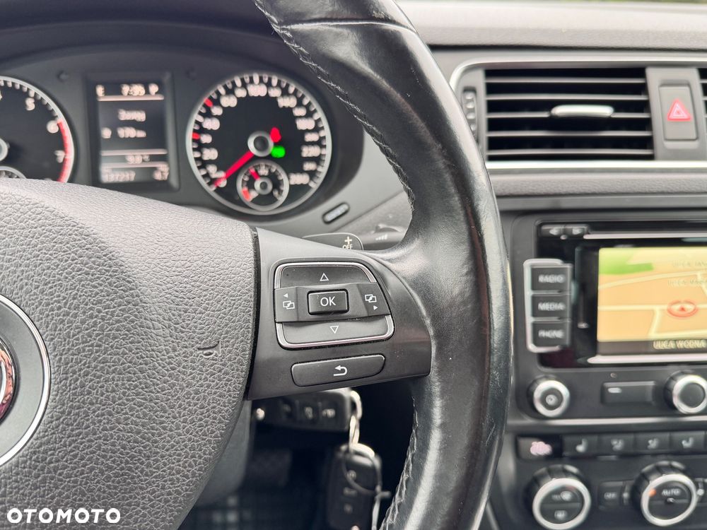 Volkswagen Jetta 1.4 TSI Highline DSG - 18