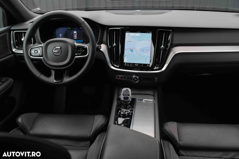 Volvo V60 B4 MHEV AT Ultimate Dark - 30