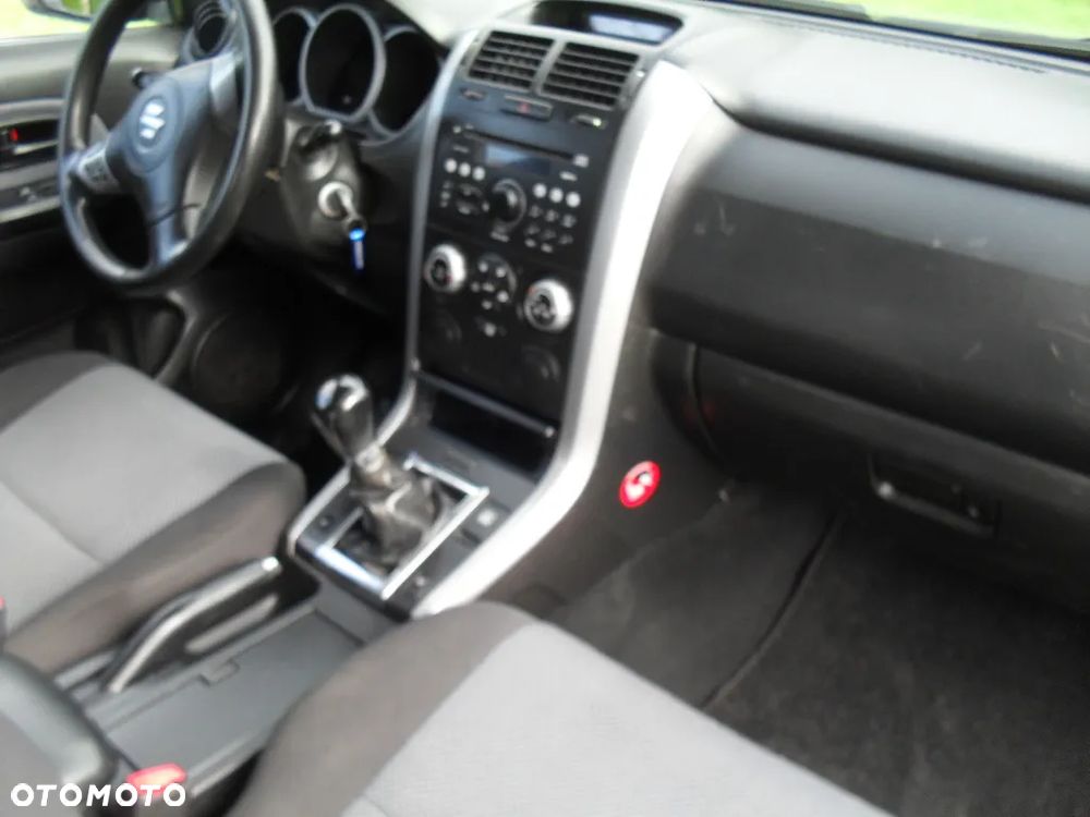 Suzuki Grand Vitara 1.6 - 20