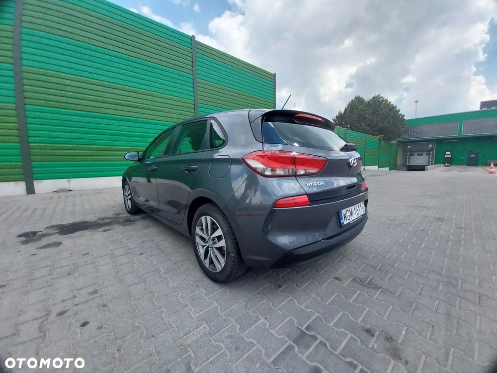 Hyundai i30 1.4 Classic + - 6