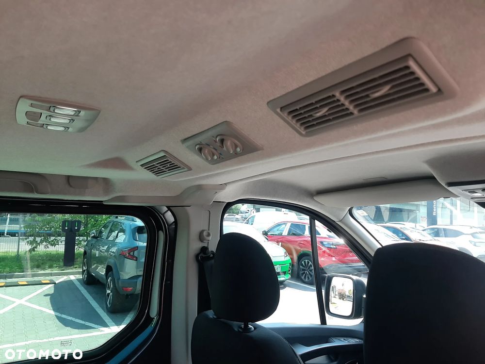 Renault Trafic 2.0 dCi EDC - 32