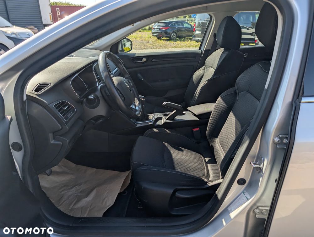 Renault Megane 1.5 dCi Zen - 11