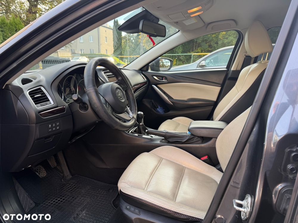 Mazda 6 - 12