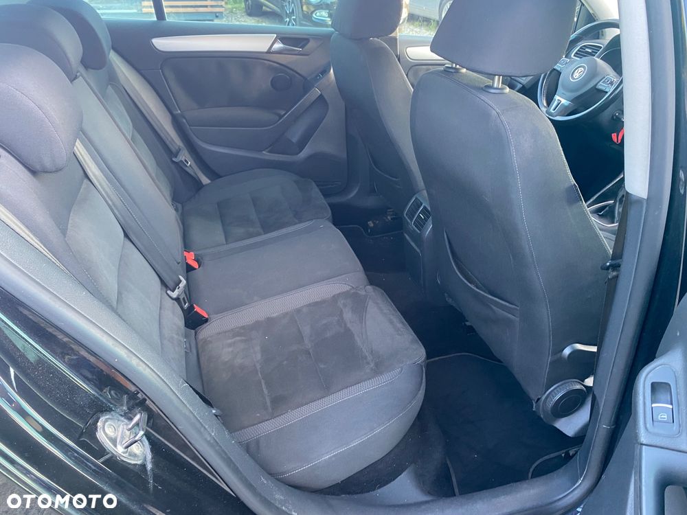 Volkswagen Golf 1.6 Highline - 28