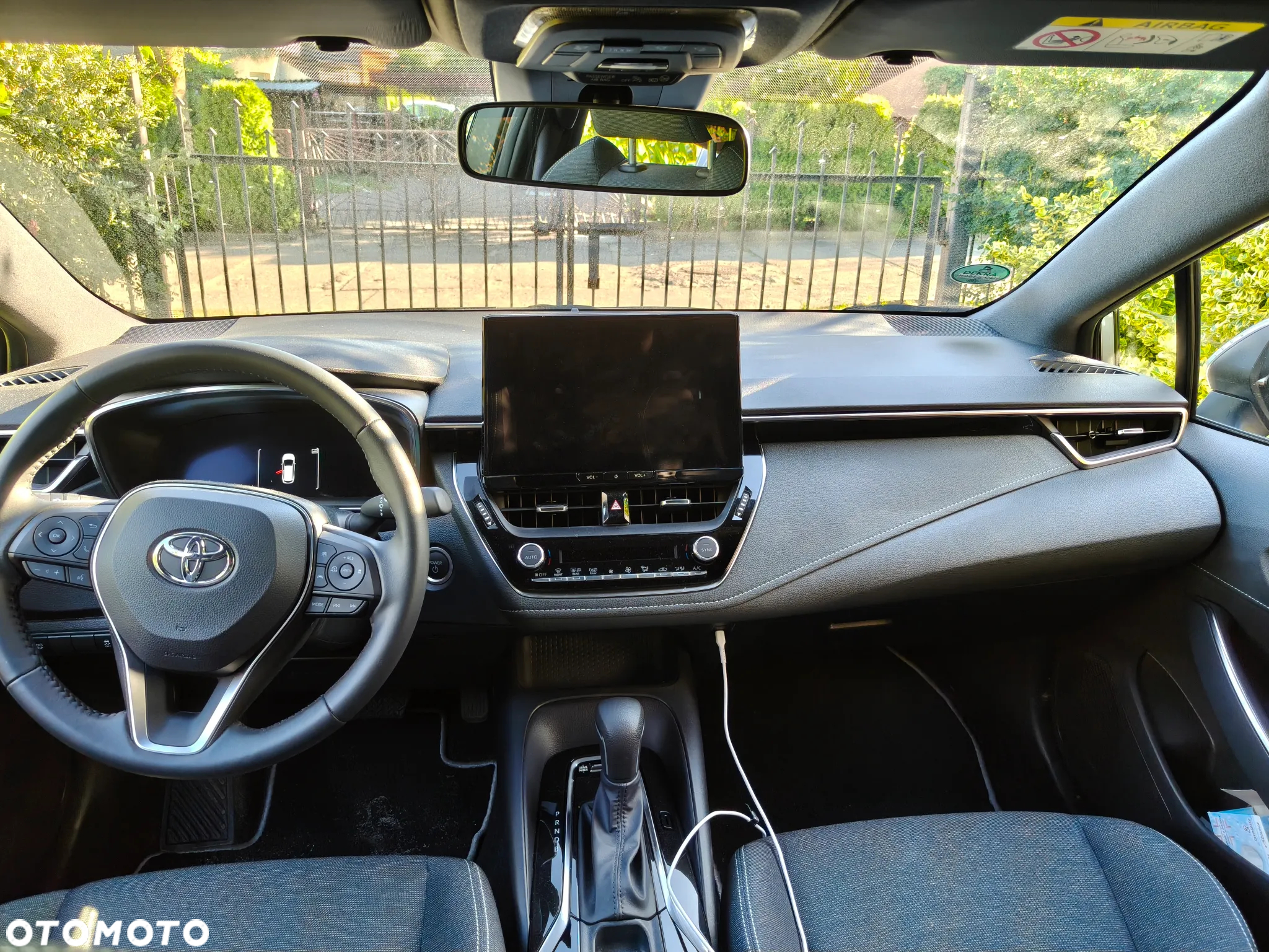 Toyota Corolla 1.8 Hybrid Comfort - 12