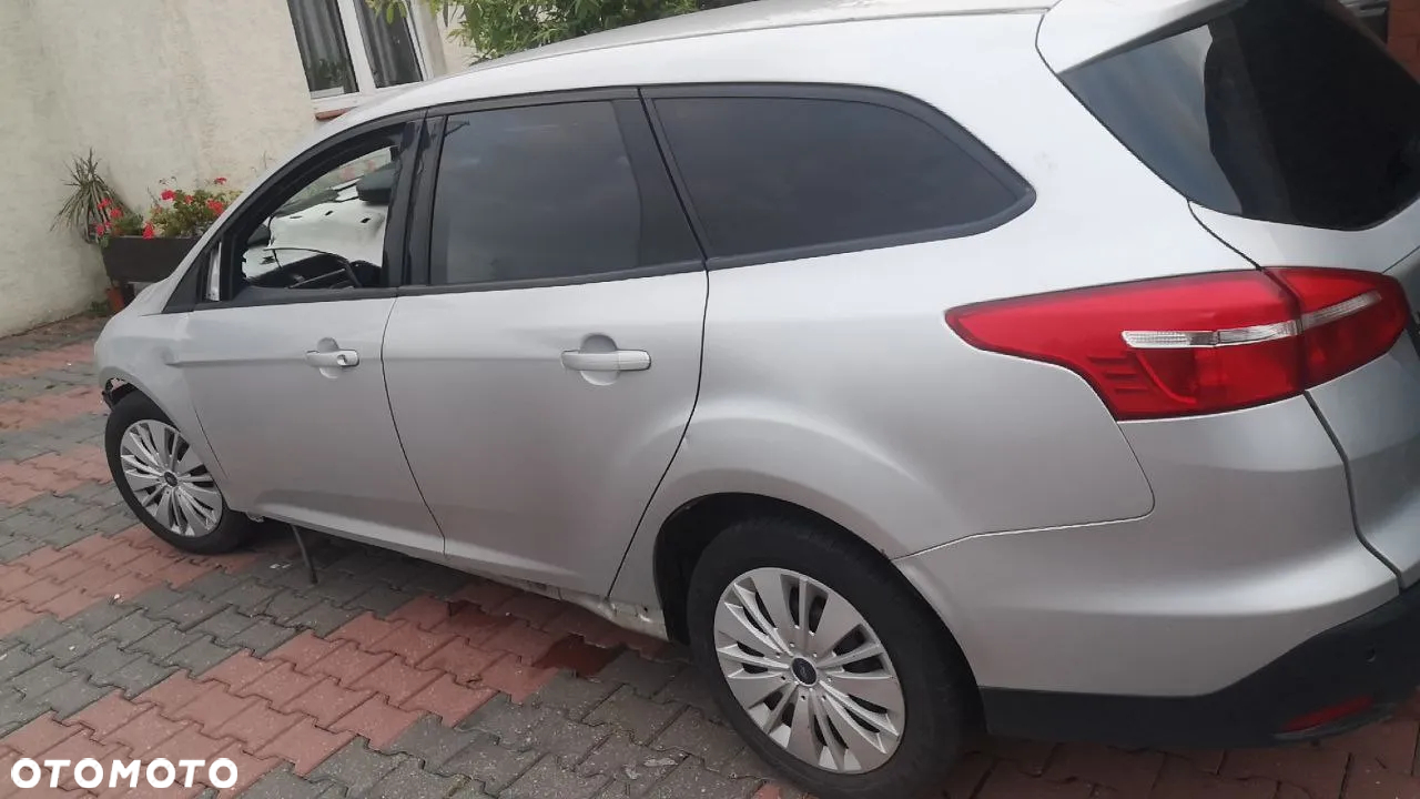 KAROSERIA DRZWI BŁOTNIK REFLEKTOR ZDERZAK FORD FOCUS MK3 III 2015 rok PO LIFT  (2010-2013/14 PRZED LIFT / 2014-> PO LIFT) - 4