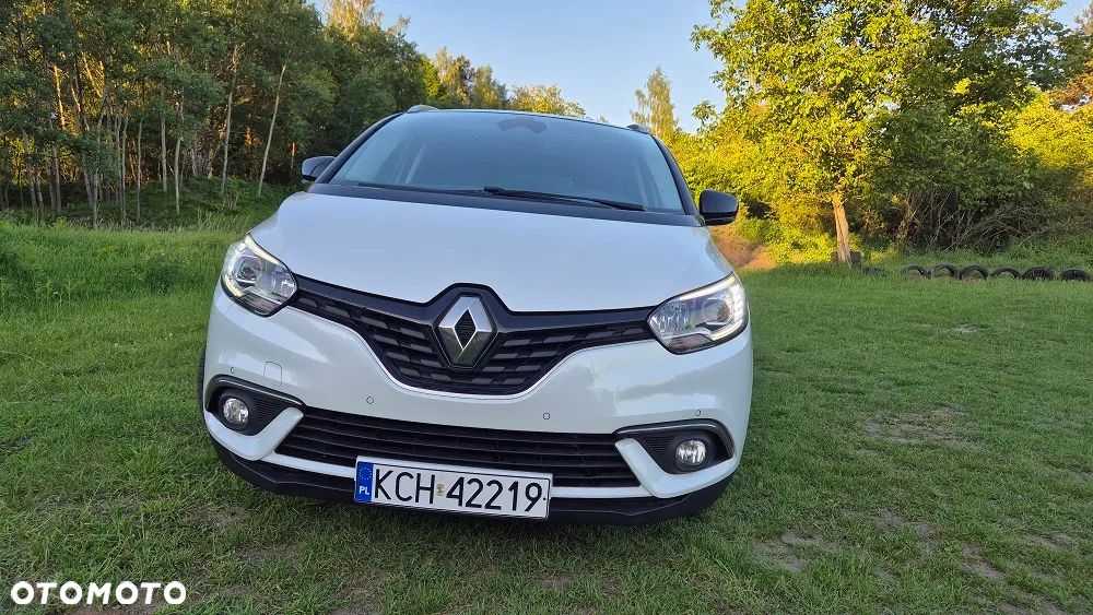 Renault Grand Scenic - 17