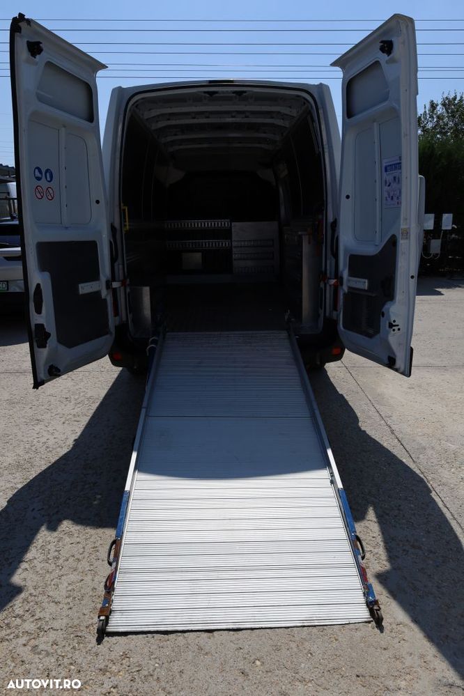 Renault Master L2H2 2.3 DCI 136CP - 11