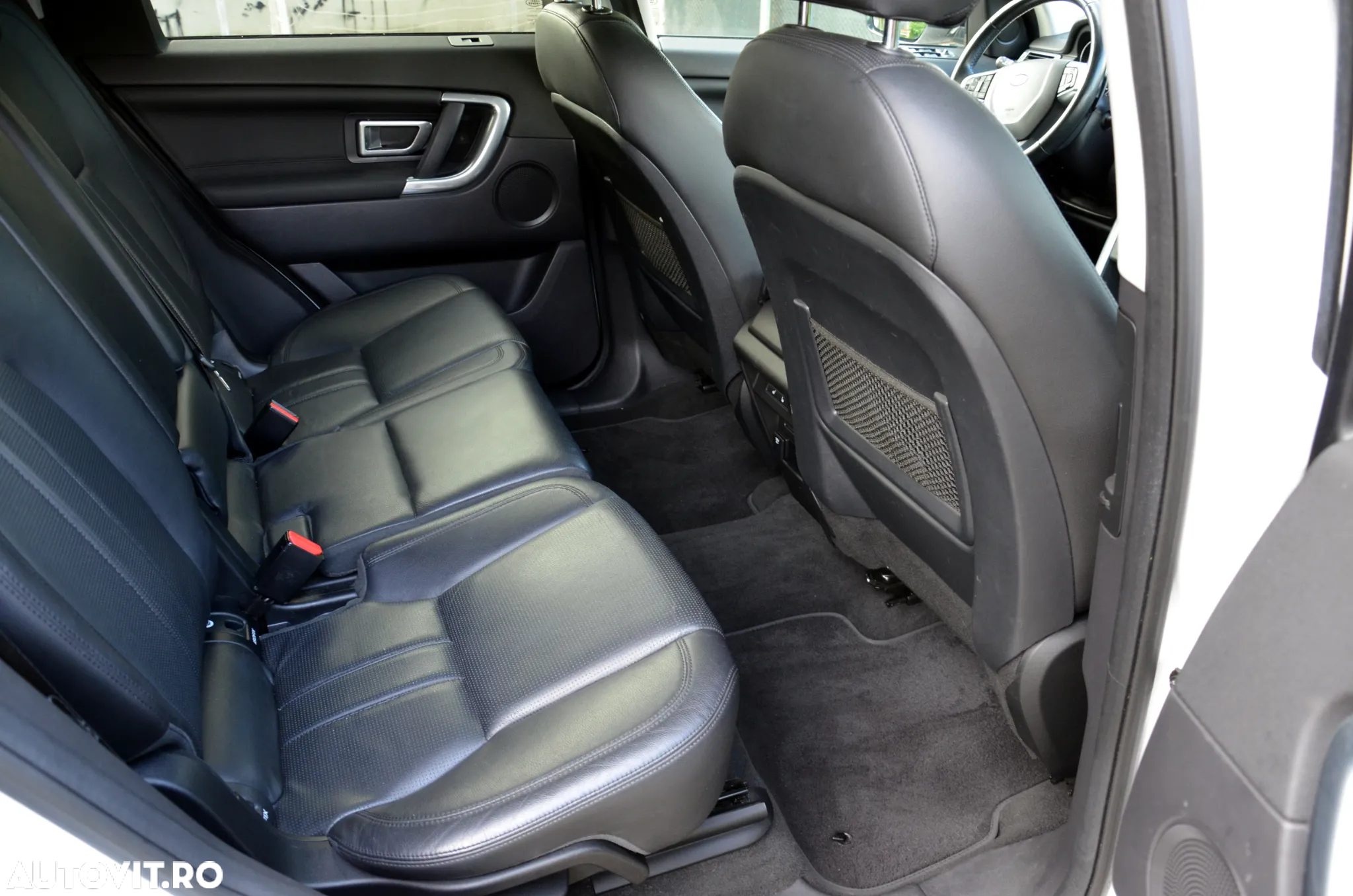 Land Rover Discovery Sport 2.0 l TD4 HSE Luxury Aut. - 14