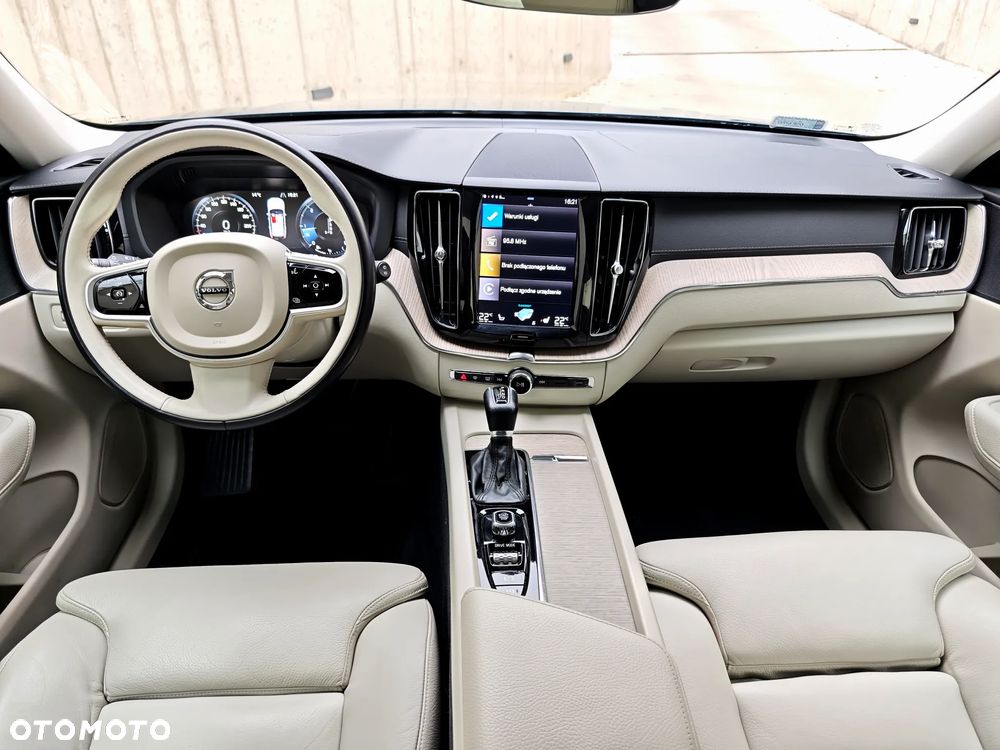 Volvo XC 60 D4 Inscription - 6