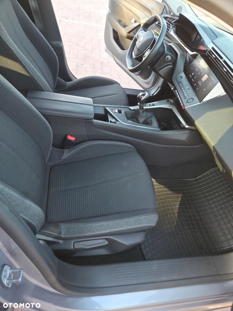 Peugeot 308 - 13
