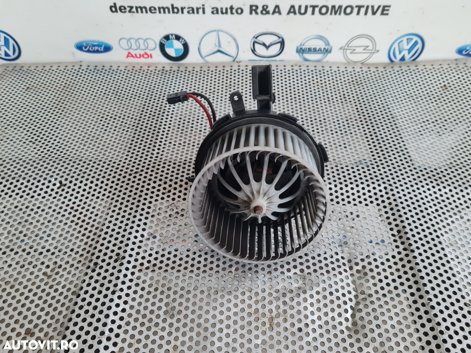 Aeroterma Bord Ventilator Habitaclu Audi A4 B8 A5 8T Volan Stanga An 2007-2008-2009-2010-2011-2012- - 3