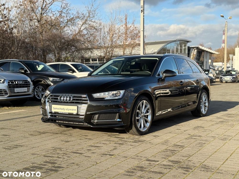 Audi A4 Avant 45 TFSI S tronic - 10