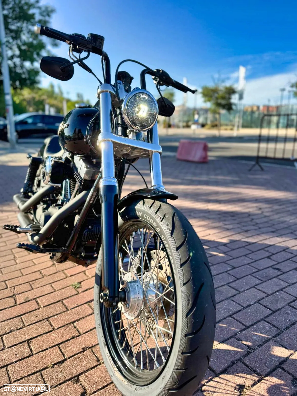 Harley-Davidson Dyna Street Bob - 7