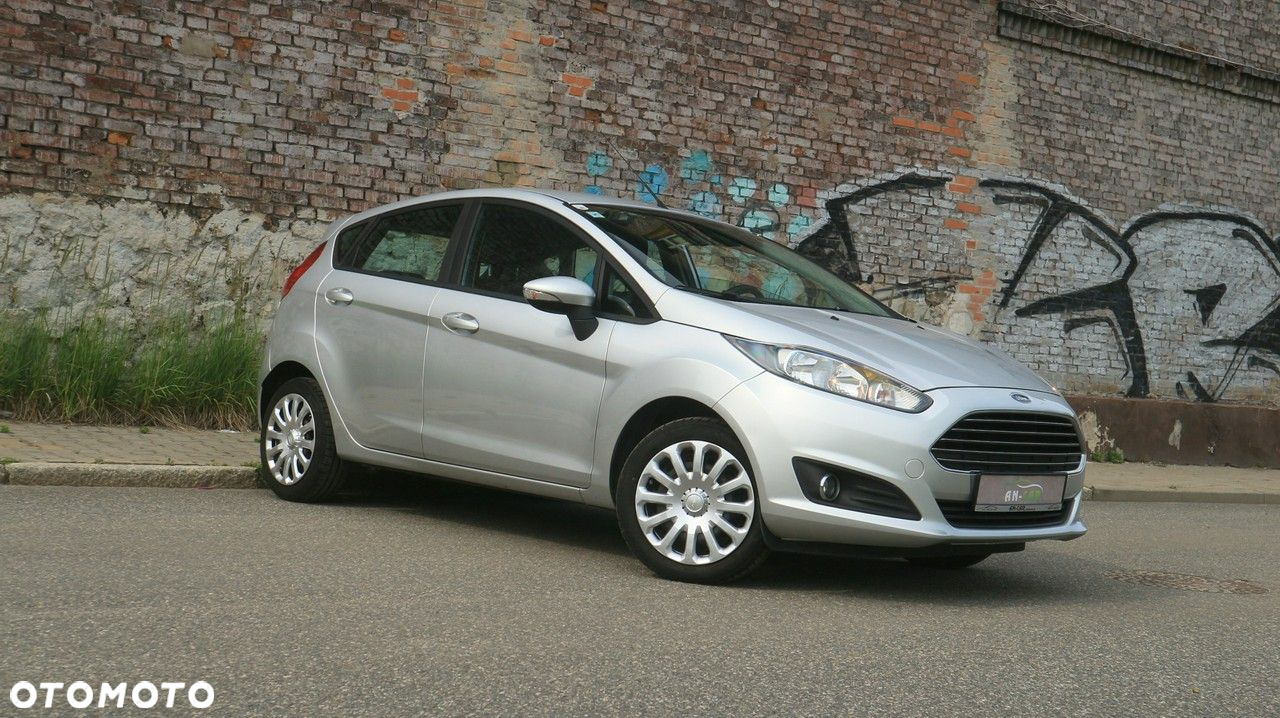 Ford Fiesta 1.25 Celebration - 10