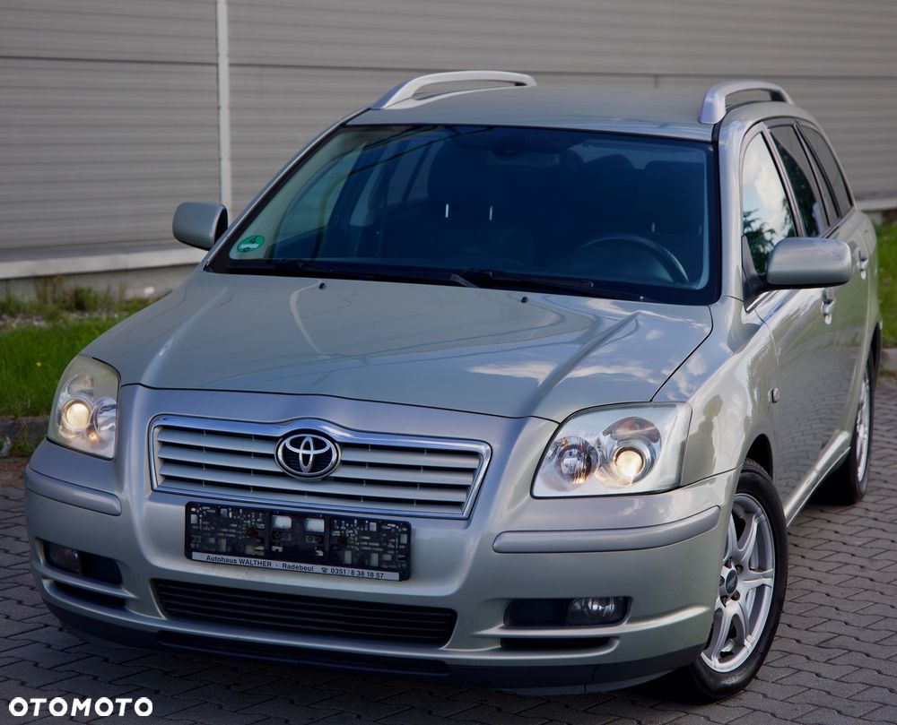 Toyota Avensis 1.8 VVT-i Combi Team - 2