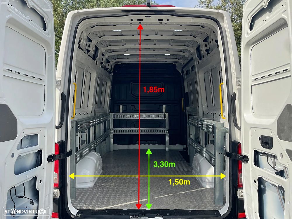 VW Crafter 2.0 TDI L3H3 IVA Dedutível - 17