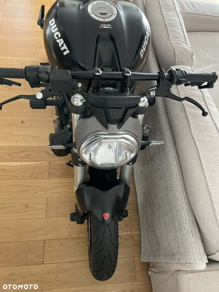 Ducati Monster - 30