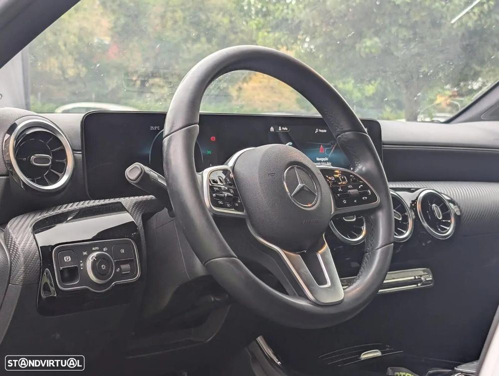 Mercedes-Benz A 250 Limousine e 8G-DCT Progressive - 11