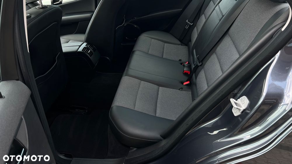 Mercedes-Benz Klasa C 200 Kompressor Automatik Avantgarde - 16