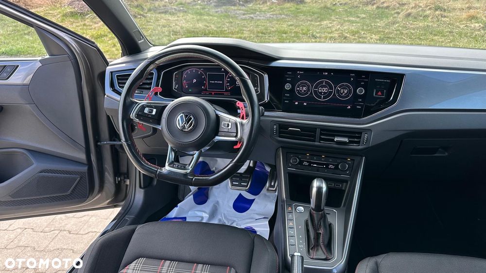 Volkswagen Polo 2.0 TSI OPF DSG GTI - 23