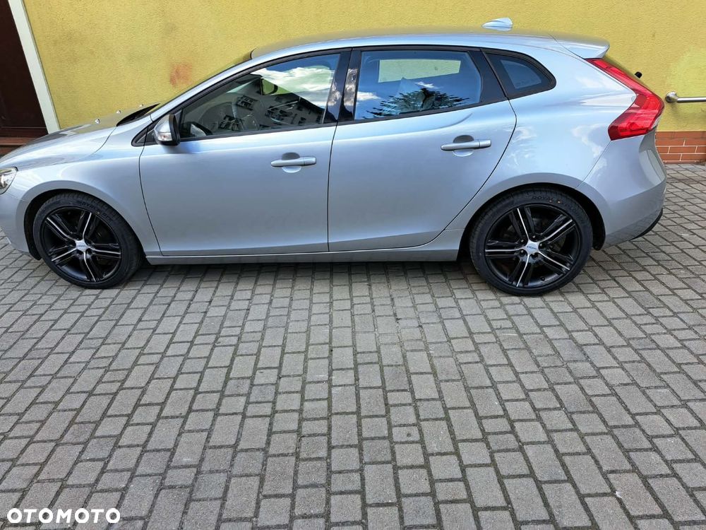 Volvo V40 D2 Base - 15